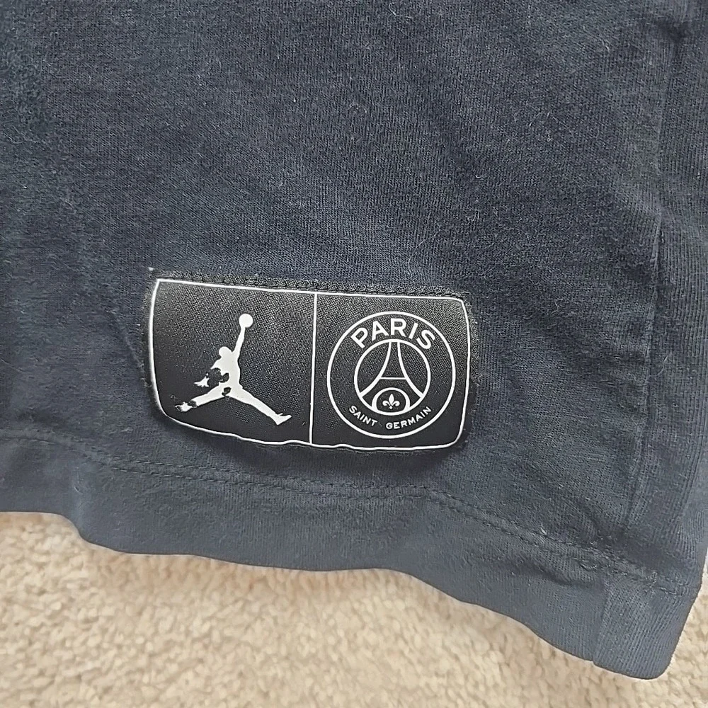 Jordan Mens Medium Black Paris‎ Saint Germain Soccer long sleeve t-shirt EUC